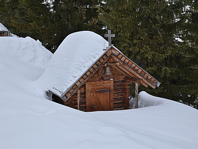 Die kleine Kapelle vor der Pleisenhütte