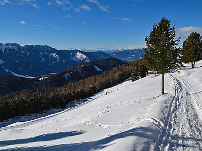 Der Blick zurück Richtung Sarntaler Alpen