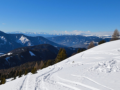 Die Brenta und die Adamellogruppe zeigen sich im Südwesten