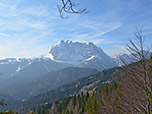Von hier genießen wir nochmal den Blick zum Wilden Kaiser