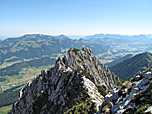 Der Walchsee versteckt sich hinter der Jofenspitze