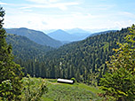 Blick über die Pessenbacher Alm Richtung Karwendel