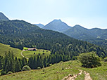 Blick über die Hillstoaner Alm zum Breitenstein