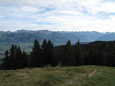 ...und rechts im Tal Oberstdorf