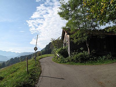 Wir passieren eine Schranke...