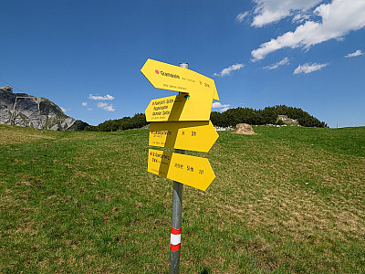 .... dann halten wir uns rechts....