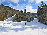 Links neben der Piste...