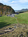 ...wandern wir zum Parkplatz hinunter