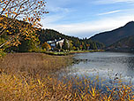 Schließlich erreichen wir wieder den Ort Spitzingsee