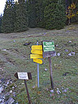 Nach der Alm biegen wir rechts ab...