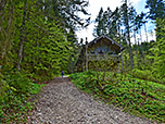 An der Ochsenhütte gehen wir links vorbei