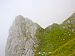 Wir wandern zu einer weiteren Einsattelung hinauf