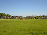 Blick vom Ausgangspunkt über Bernau zum Chiemsee