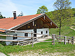 Von Ende Mai bis Mitte September gibts an der Herrenalm Brotzeiten