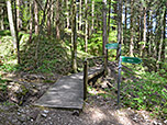 Nach der ersten Treppe biegen wir links ab...
