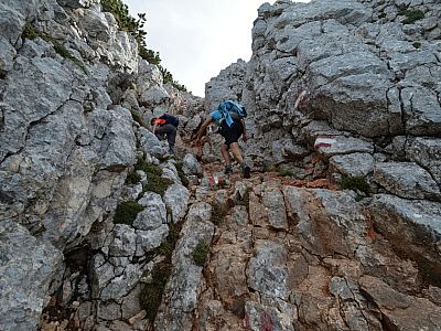Auch ein paar Kraxlabschnitte gilt es zu bewältigen 