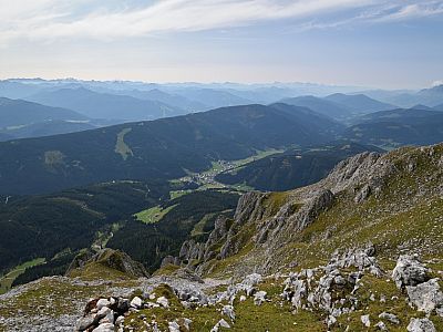 Der Ausblick auf Filzmoos im Tal