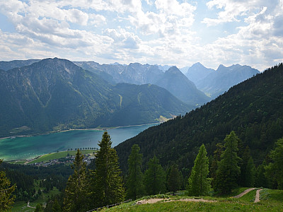 Rechts wird immer mehr vom Falzthurntal sichtbar