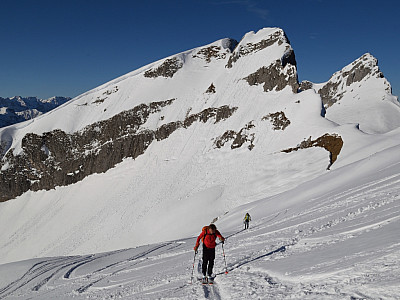 Westlich von uns das Spieljoch und die Hochiss
