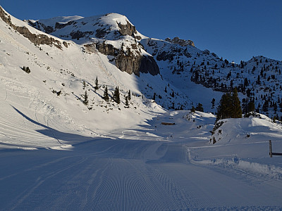 Der Roßkopf spitzt hinter dem Kamm hervor