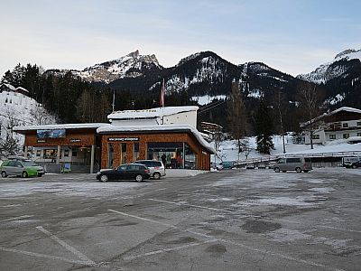 Die Talstation der Rofanbahn in Maurach