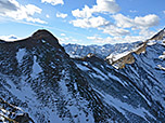 Blick vom Aussichtspunkt zum Rosskopfgipfel