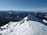 Scheinbar grenzenlose Aussicht bis weit ins Karwendel hinein