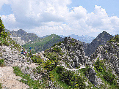 Wir kehren zurück zum Grat, ...