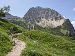 Schroff präsentiert sich die Nordseite des Rubihorn. 