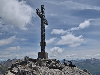 Das Gipfelkreuz der Rüfispitze