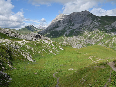 Vor uns präsentieren sich die Wösterspitzen