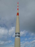 Der 123,55 Meter hohe Sendeturm