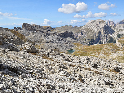 Der Blick zurück auf das Gardenaccia-Hochplateau