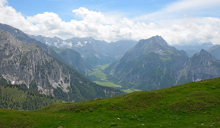 Satteljoch (1935 m)