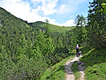 Wir nähern uns der Plumsjochhütte