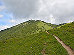 Vor uns erhebt sich das Satteljoch