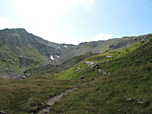 Links die Aleitenspitze, rechts am Kamm der Schafsiedel