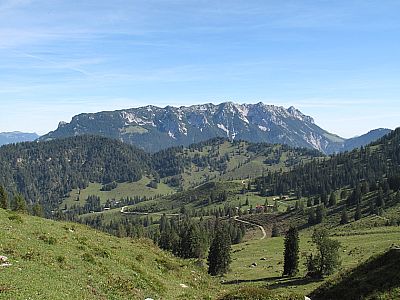 Blick zum Zahmen Kaiser