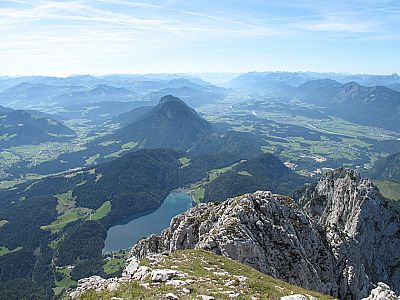 Tiefblick vom Gipfel zum Hintersteiner See