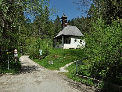 An der kleinen Kapelle...