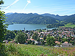 ...wandern wir dem Ort Schliersee entgegen