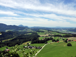 Der Ausblick von der Burgruine Wartenfels nach Westen