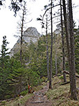 Vor uns taucht der Kleine Schoberstein auf