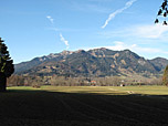 Blick vom Parkplatz zum Brauneck