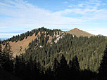 Rechts im Bild lugt das Seekarkreuz hervor