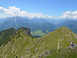 Blick zurück zum Signalkopf und zum Nebengipfel des Seinskopfs