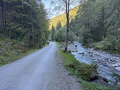 ...wandern wir über den Oberen Grund zurück nach Aschau