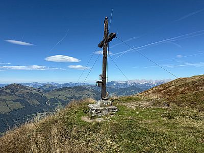 ...zum Gipfelkreuz am Schwarzkogel