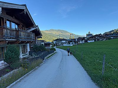 Kurz darauf erreichen wir Aschau