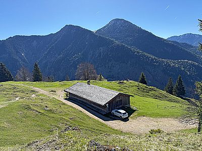 Blick über die Neuhütte zum Traithen
